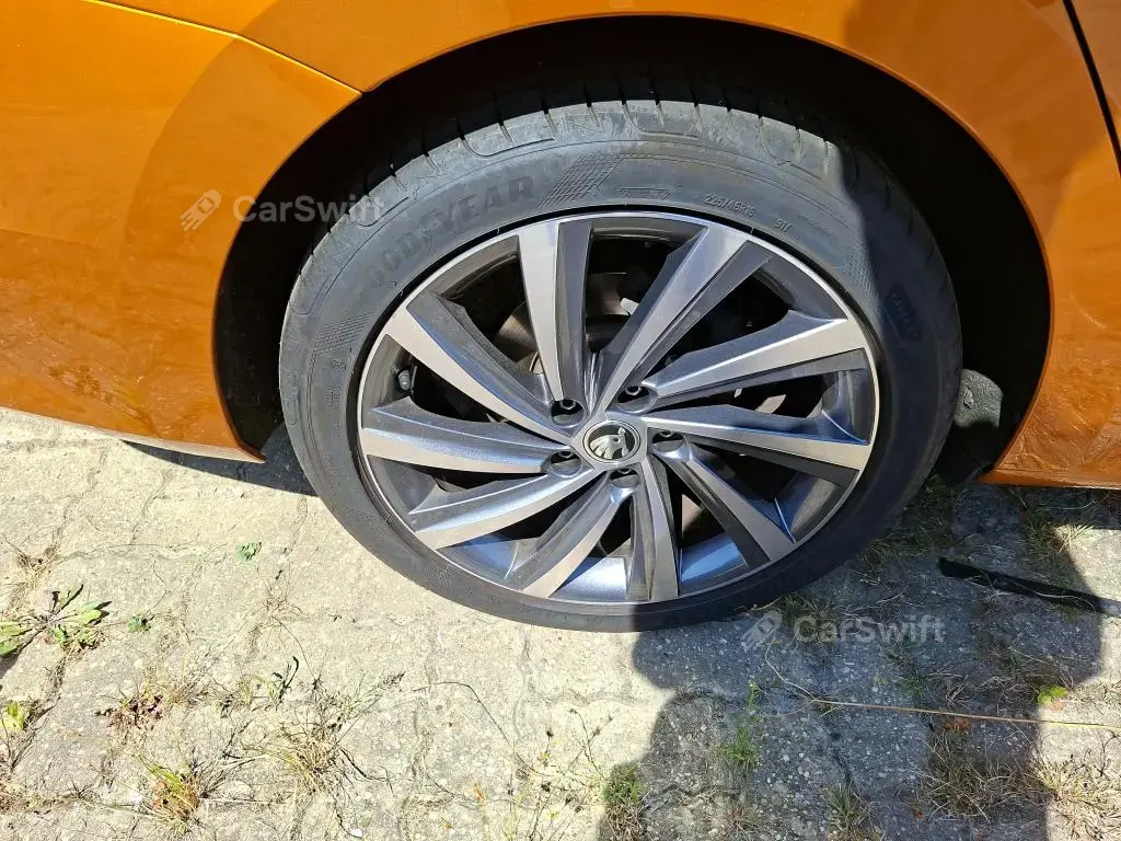 Skoda Octavia Estate Ambition Tour [CNG], 2022, фото 15