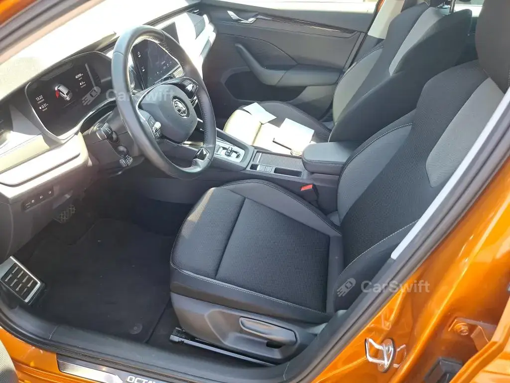 Skoda Octavia Estate Ambition Tour [CNG], 2022, фото 20