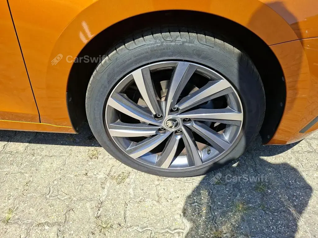Skoda Octavia Estate Ambition Tour [CNG], 2022, фото 13