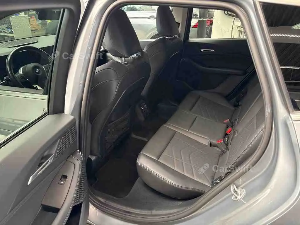 BMW 218i Active Tourer Luxury Line, 2023, фото 9